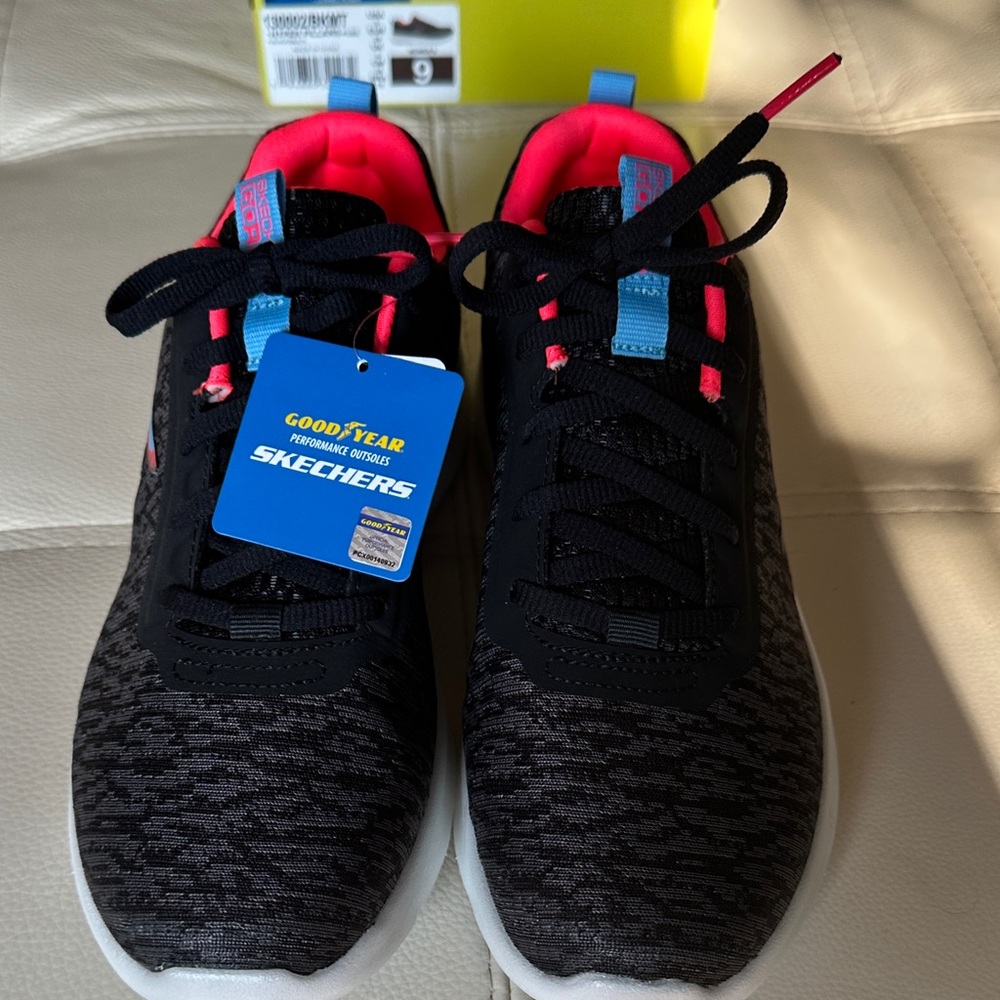 Skechers Black Pink Goodyear Sole Sneakers Size 9 NWT